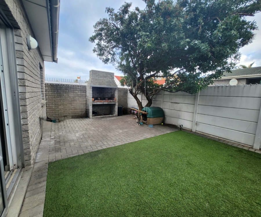 2 Bedroom Property for Sale in Table View Western Cape